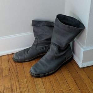 Roots Grey soft ankle boots size 9